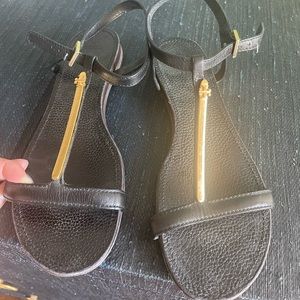 Tory Burch Black T-Strap Sandals with Gold Bar - size 9